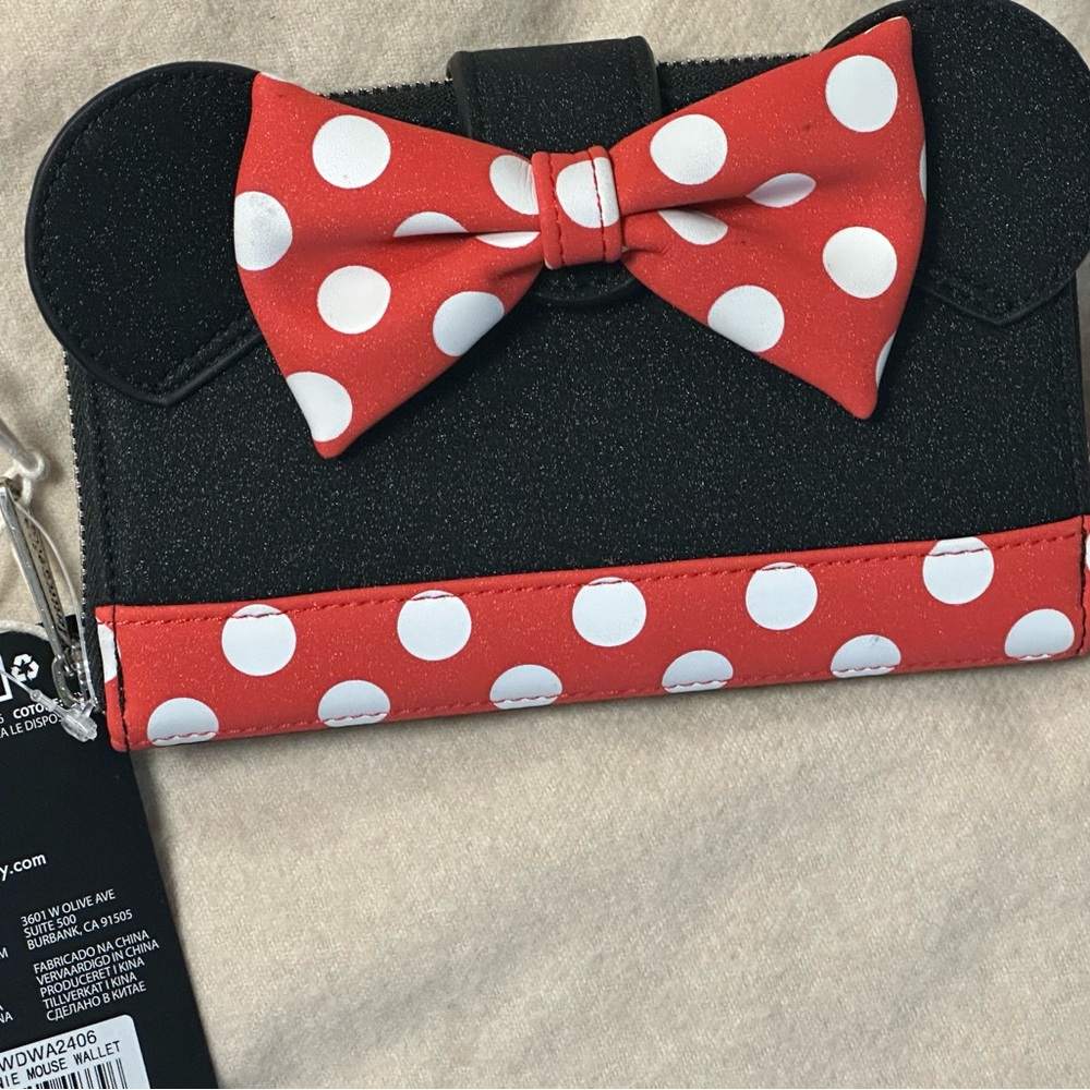 New Loungefly Minnie, mouse wallet